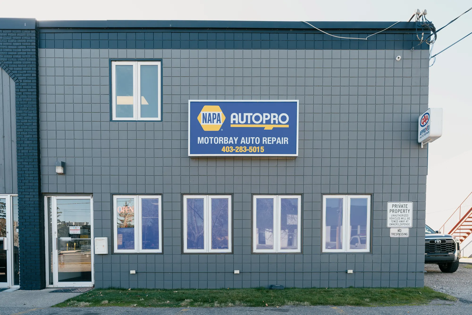 Motor Bay Auto Repair building with the NAPA AutoPro sign